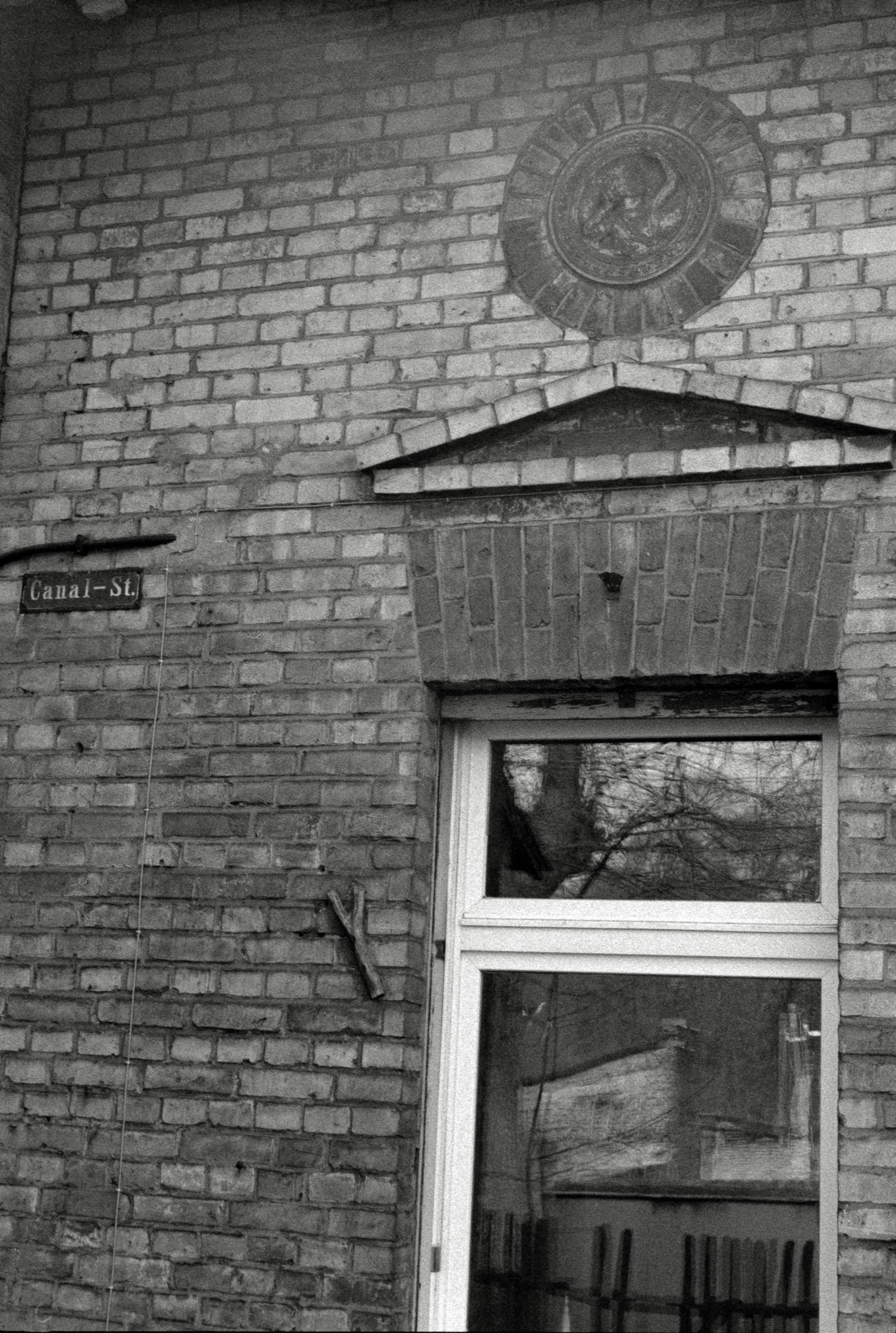 AHP F1993 03 004 sc240902 img26 NLP